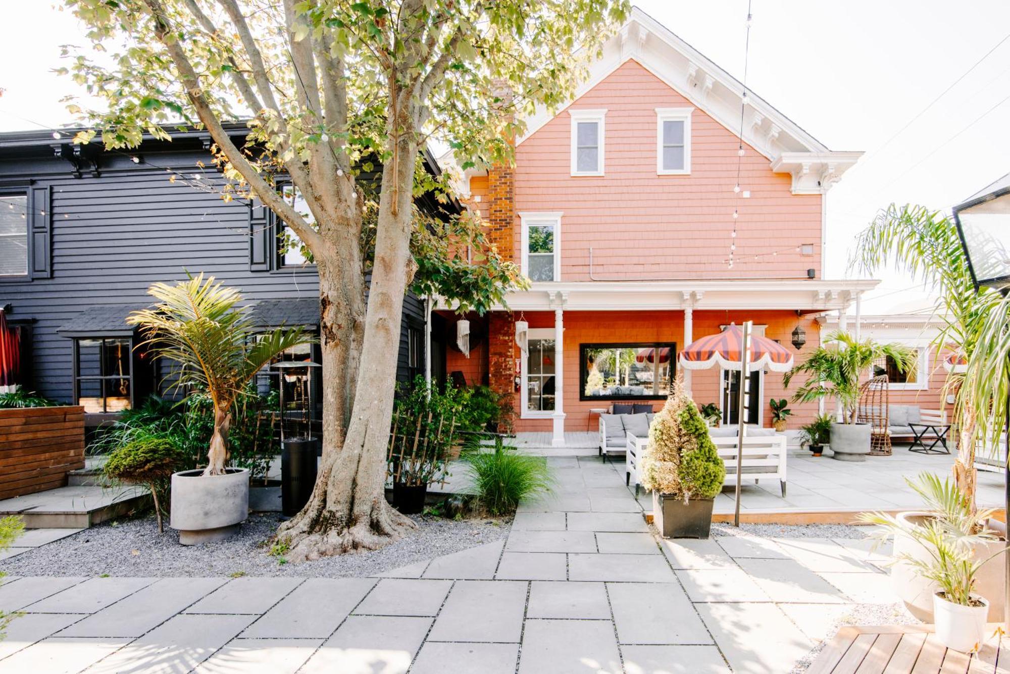 American Beech Hotel Грийнпорт Екстериор снимка